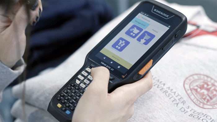 Datalogic Skorpio X5 - WiFi, 1D BCR, 38-key, Gun, EXT Bat, Android 10